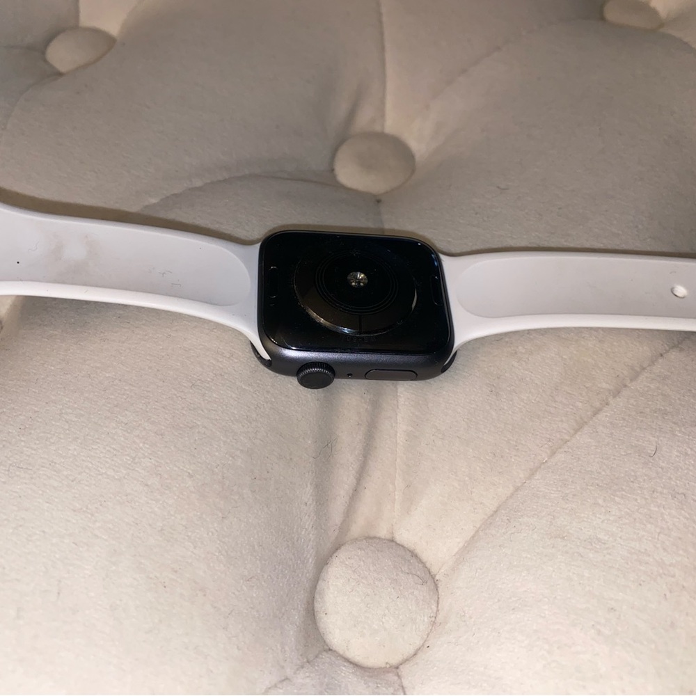 Apple Watch - Picture 10 of 11